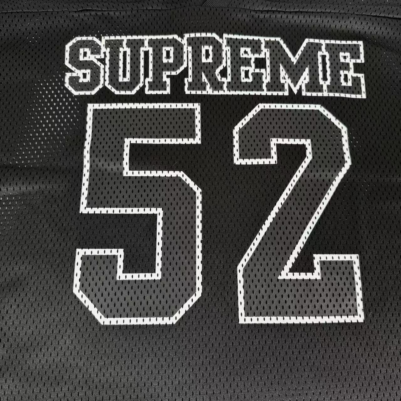 Supreme Tshirt